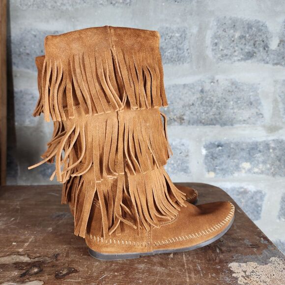 MINNETONKA sz 7 brown suede 3 layer fringe boots - Picture 4 of 7